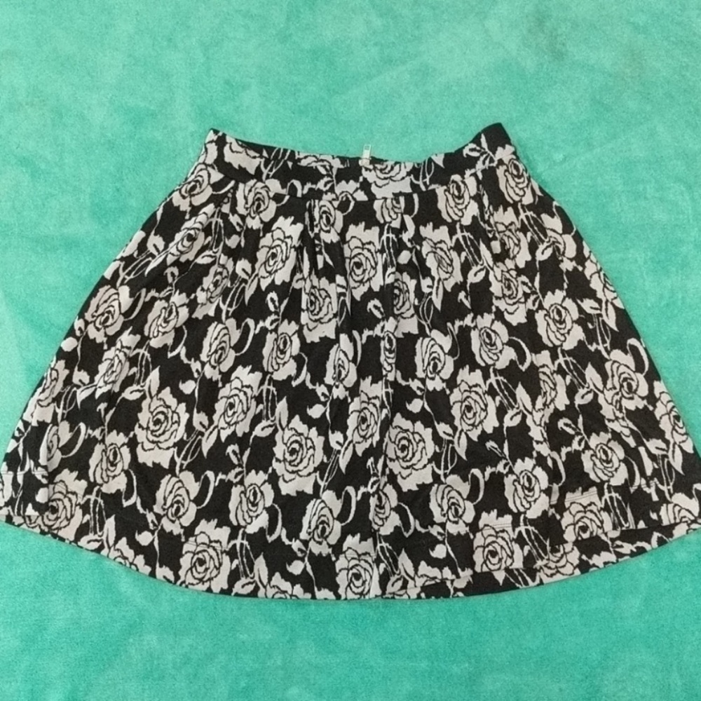 Zip-Up Skater Skirt